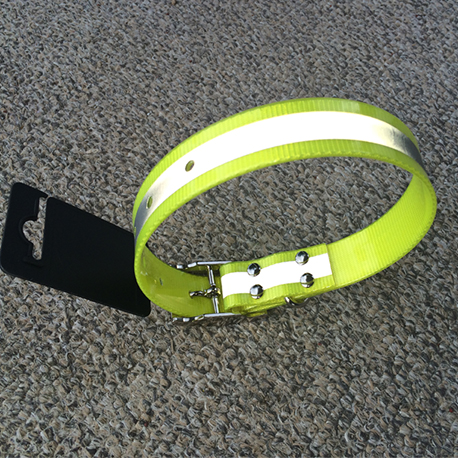 yellow reflective dog collar