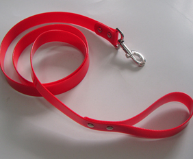 Glossy finished flexible red pet leash made from TPU coated Nylon