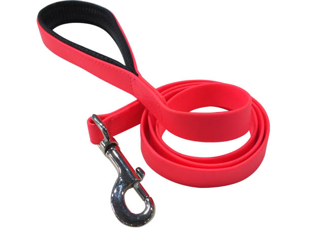 PVC coated nylon leash with zinc alloy snap hook and soft padding